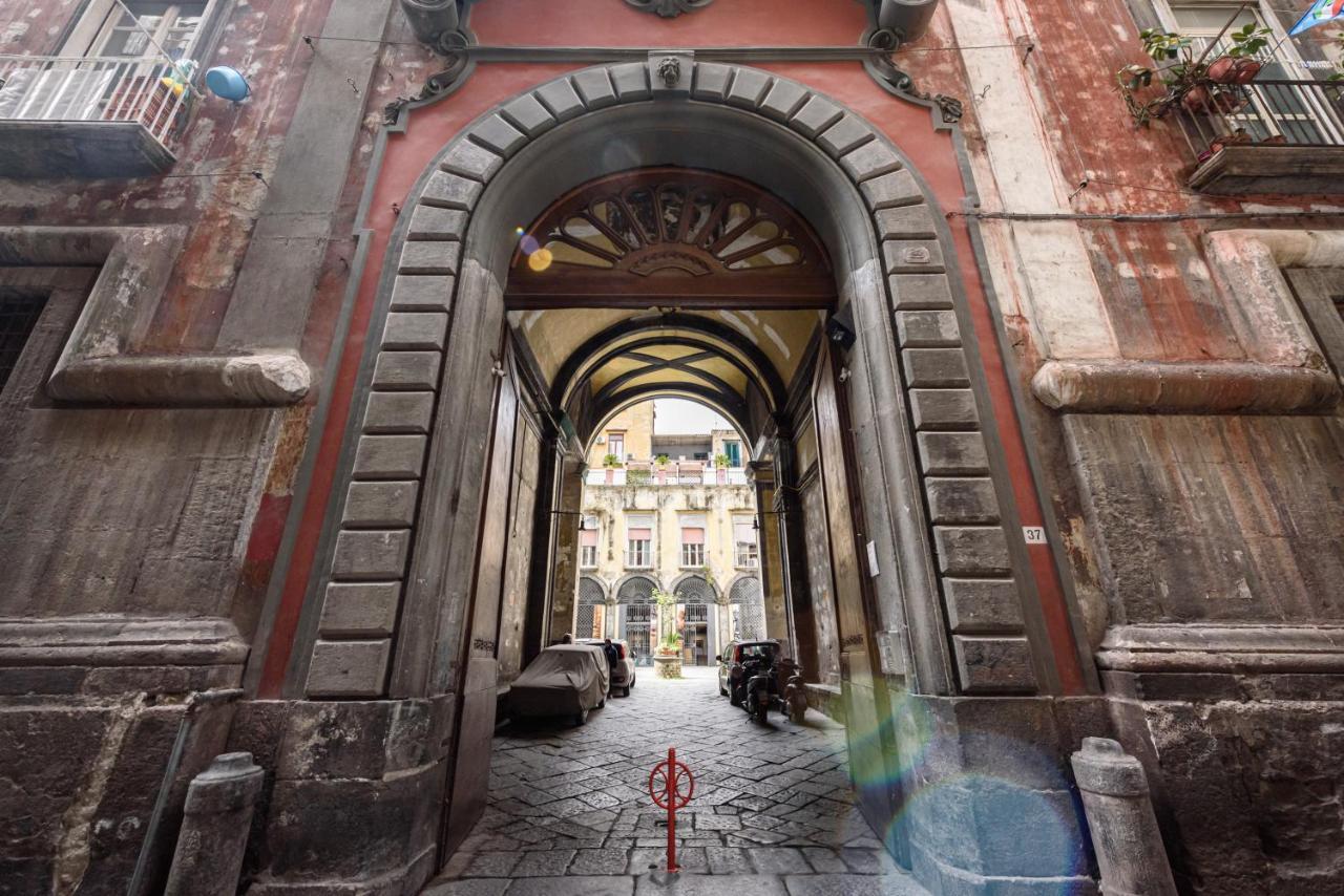 Via Atri 37 Apartment Naples Luaran gambar