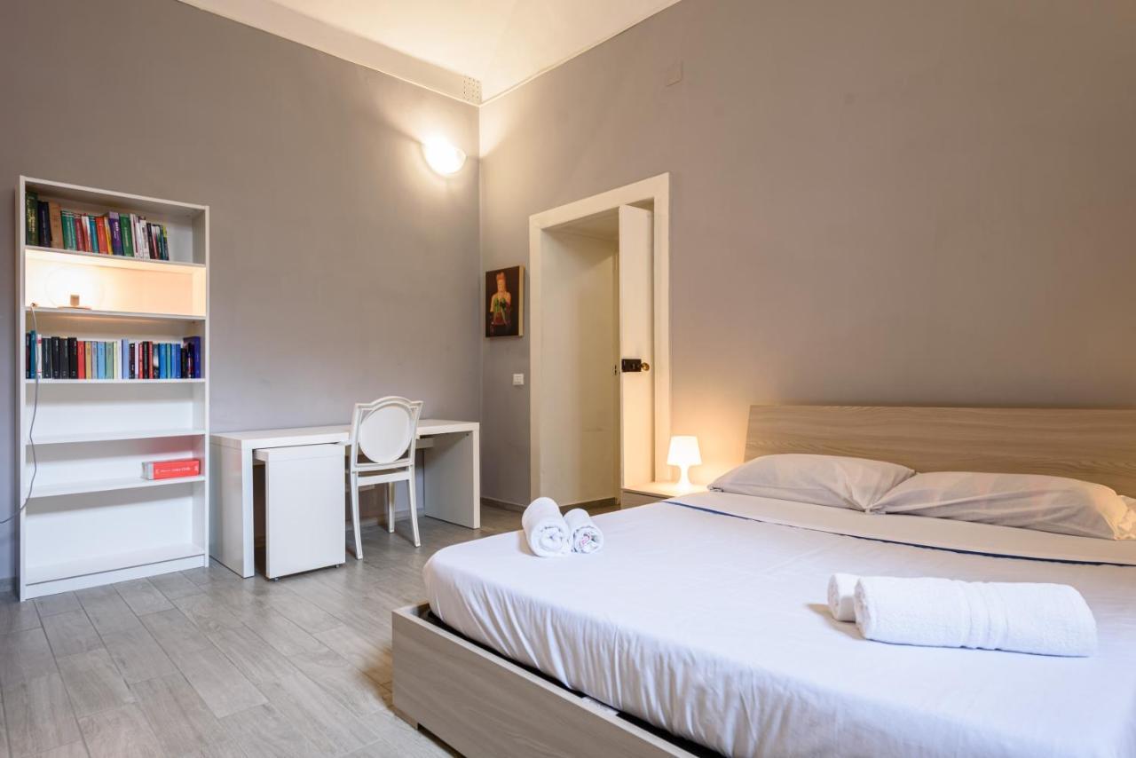 Via Atri 37 Apartment Naples Luaran gambar
