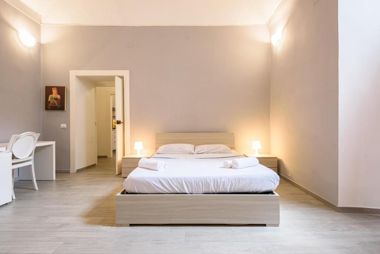 Via Atri 37 Apartment Naples Luaran gambar